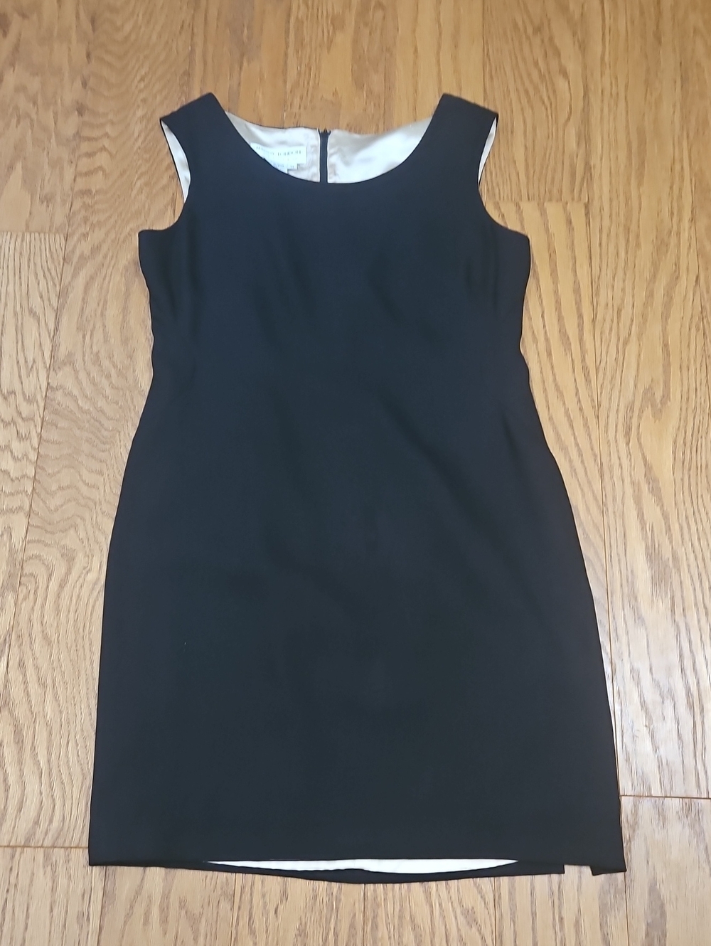 Maggy London Petite Black Sleeveless Sheath Dress Size 14P